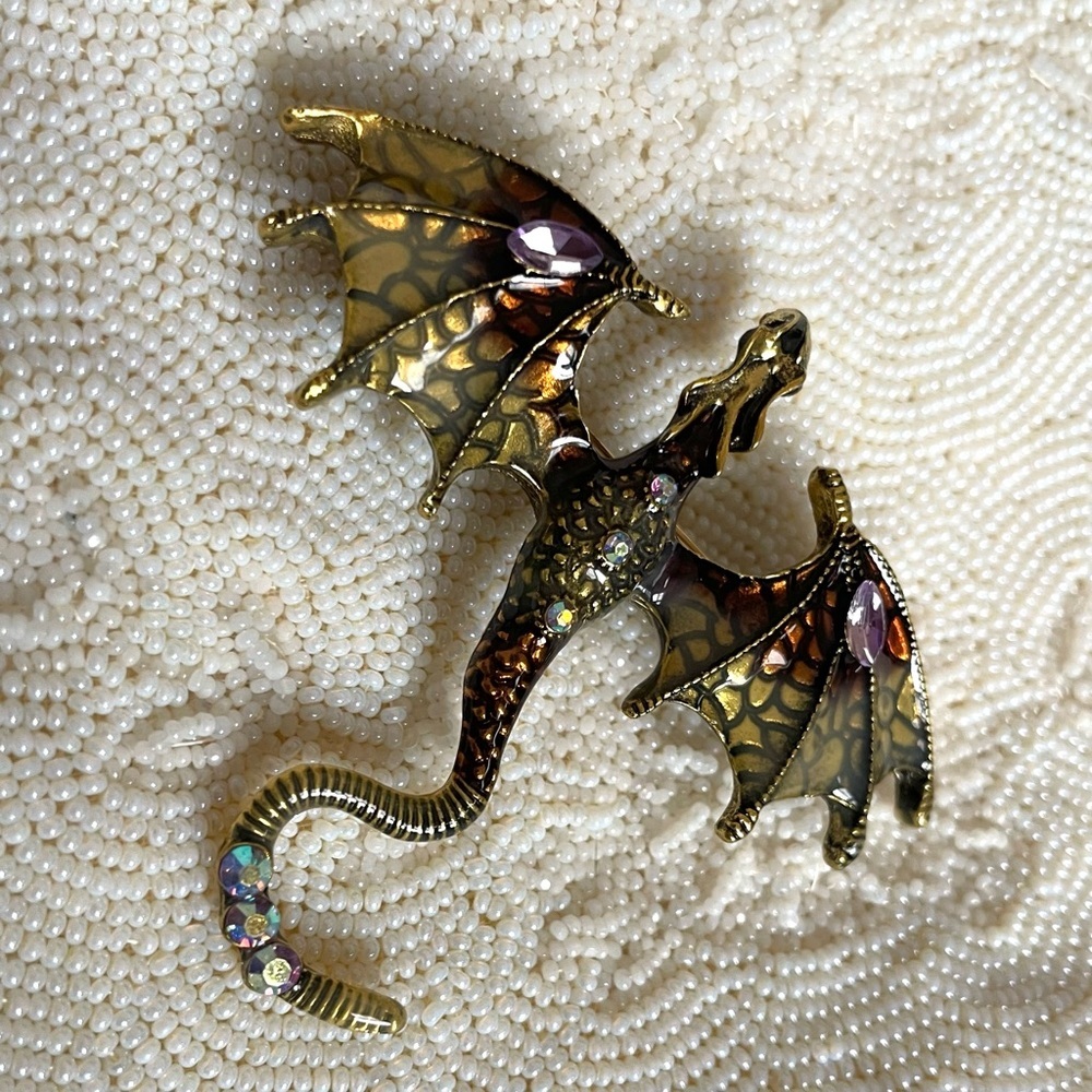 ✨Betsey Johnson Draco Brooch - Picture 3 of 8